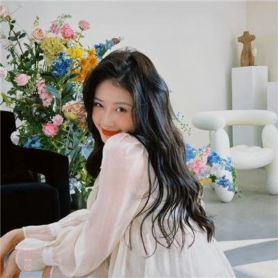 玫瑰于灰烬中重绽